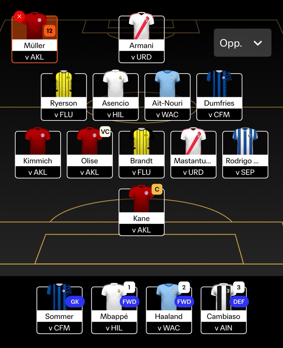 #CWCFantasy #MD1 🔒
🧢 Kane
🍟 12th man (Müller)
🏦 £0.6m
🌎 1st 😉

Going all out on Bayern attack for their match against Auckland, hope they all start… 😬

Excited about Thomas Müller as 12th man - could be great! 🤞

Strong bench to come on.

Good luck all! 👍

#FIFACWC