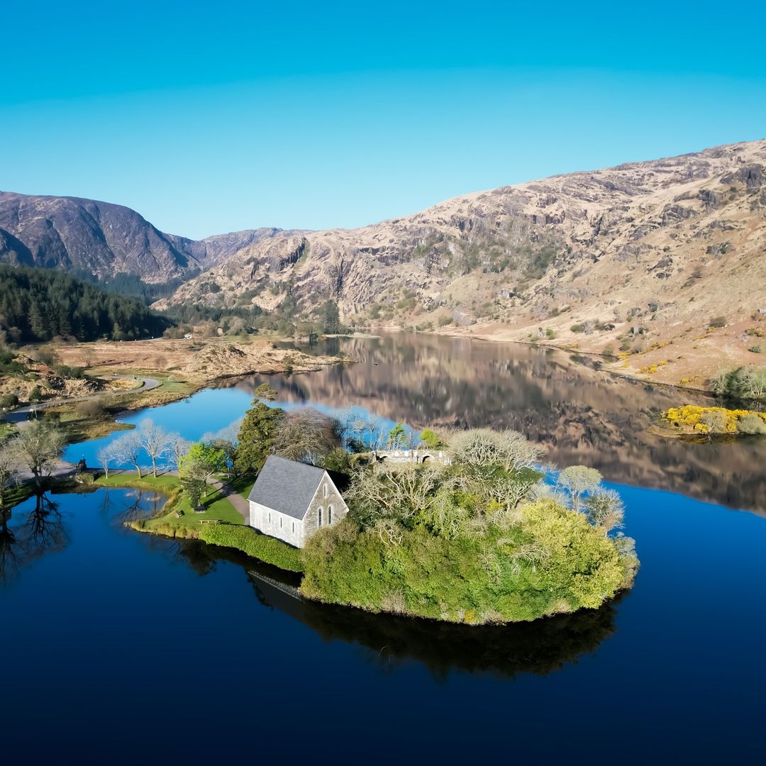 Love Ireland (@loveireland3) on Twitter photo 🌄 Have you ever seen the enchanting beauty of Saint Finbarr Oratory from above? 🏞️ This aerial view at Gougane Barra National Park in County Cork is simply magical. 🌄 Have you ever seen the enchanting beauty of Saint Finbarr Oratory from above? 🏞️ This aerial view at Gougane Barra National Park in County Cork is simply magical.