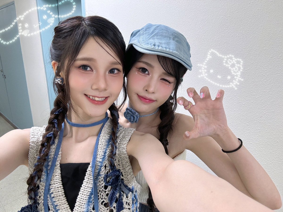 Lika and her cuties🥹😭💙🩵

#SMORZ #LIKA #HIRA #GINNI