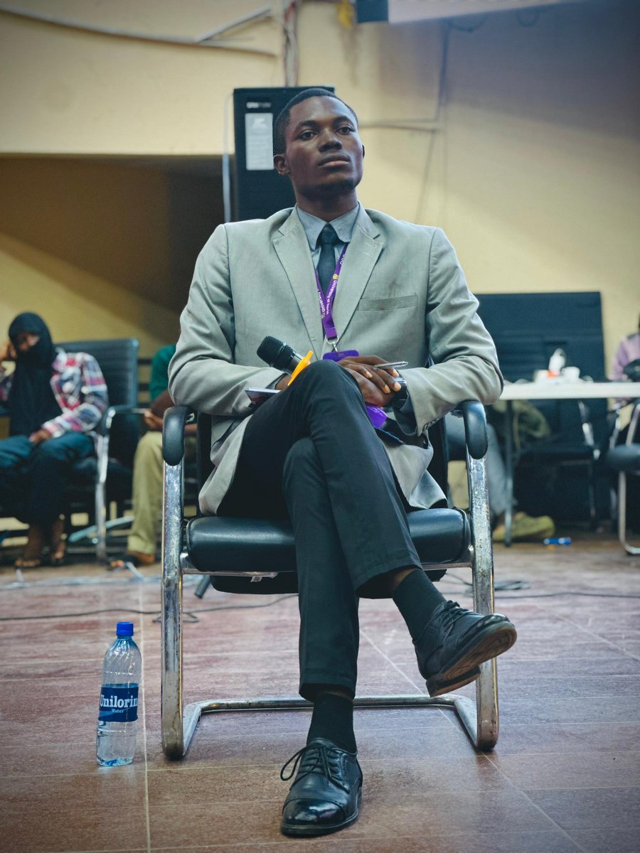 elhamoowiyy96's tweet photo. "When we're talking about innovation,we're not talking about doing away with the ideas that have been in existence...".      ADELU 

#UnilorinDecides25
#ADELUFORALL
#ADELUFORSUPRESIDENT
#UCJUNILORINPressnight25
#PressNight25 https://t.co/qyiTOfKwAC