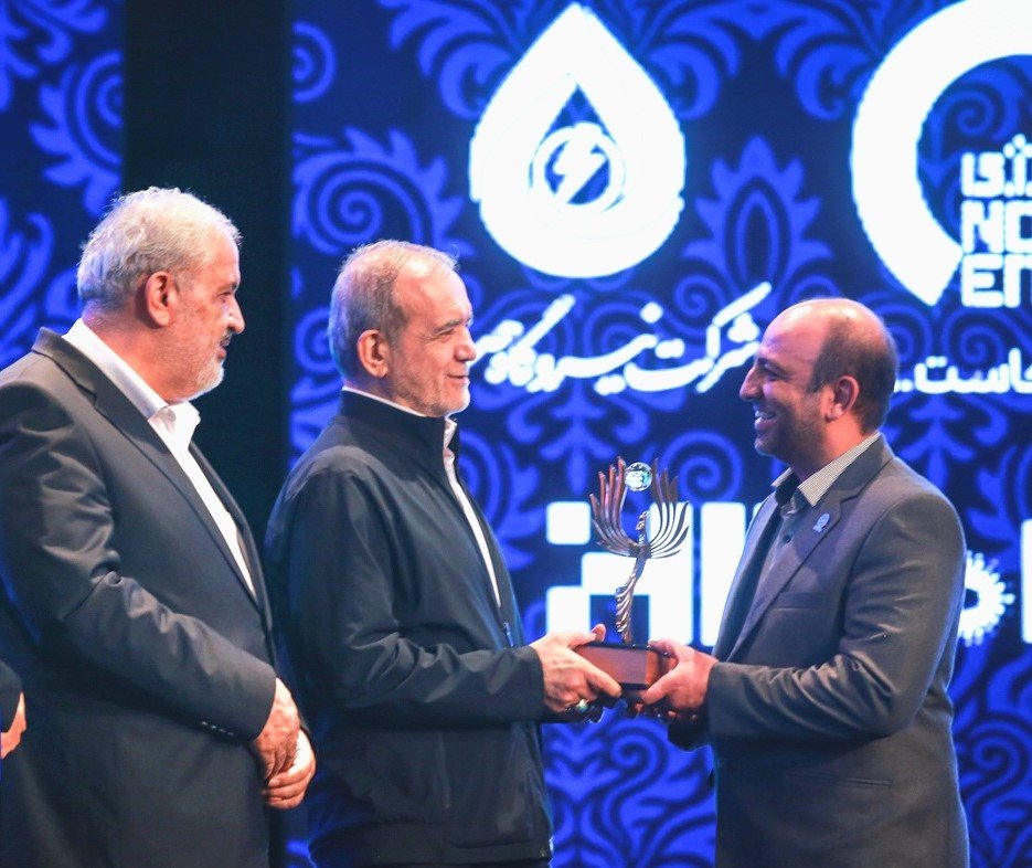 President Awards Mobarakeh Steel Group as Top Investor in Solar Power Plants
miningnews.ir/president-awar…