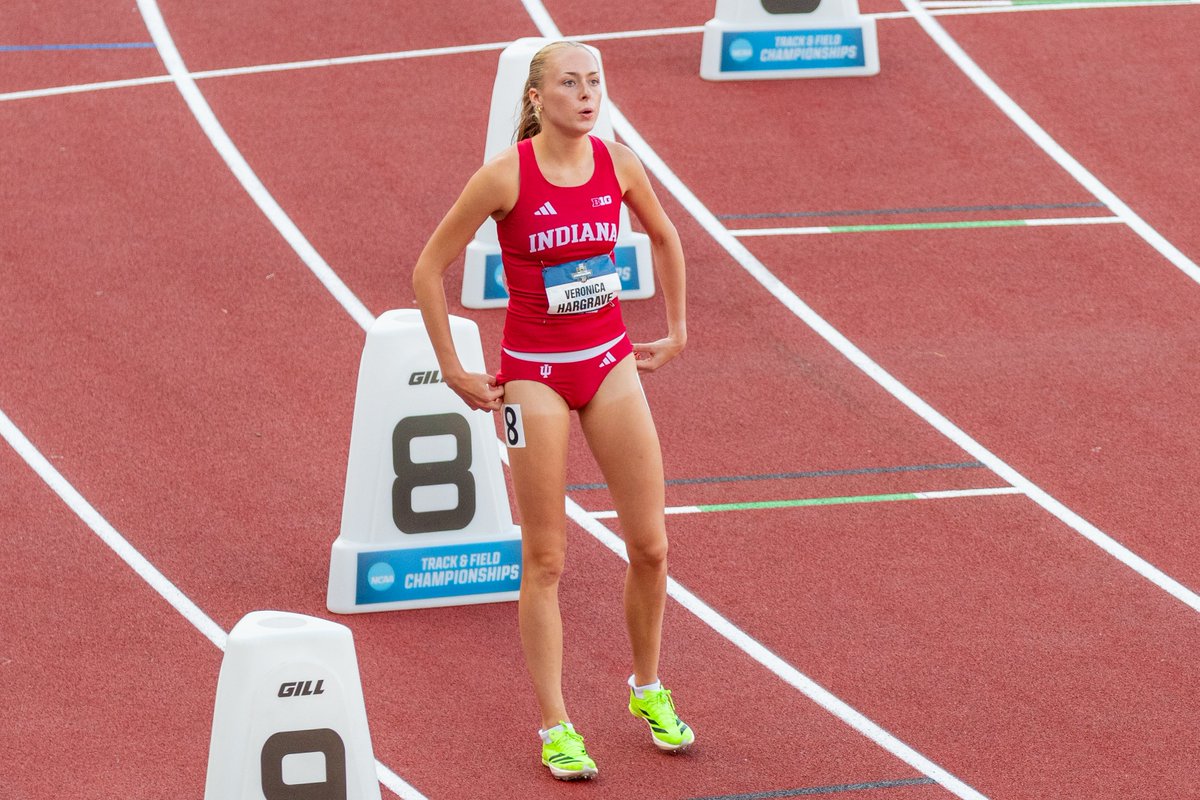 IndianaXCTF's tweet image. That’s our FIRST Team All-American! ⚪️🔴
Veronica Hargrave becomes the first women’s 800m All-American since 2010. 👏