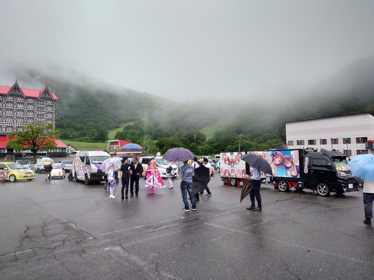 peerless_tarui's tweet image. 信州白馬痛車ミーティングに参加しています。
2Sは中野市長です。