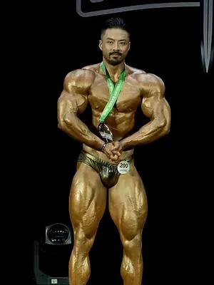 #古典健体 #备赛 #健身造型 #奥赛中国 #脂包肌 古典的确很帅😝