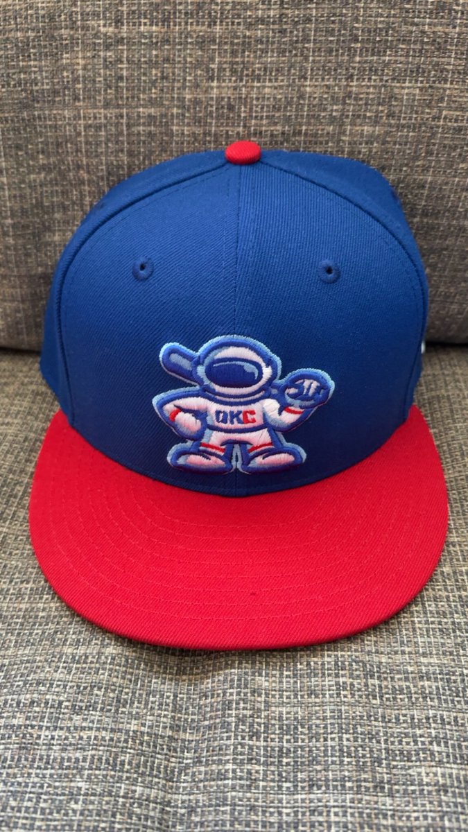 EarnedFunAvg's tweet image. The hats we wore during our recording with Gabe Sinicropi of the @crosscutters. Gabe wore a blue Crosscutters hat with the lumberjack logo on it. Johnny wore an @ABQTopes hat and Eric wore the Wally @OKC_comets hat.
