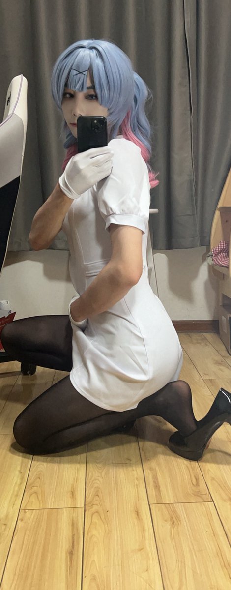 发🔥了？那还不快过来让我打两针💉
#伪娘 #男の娘ᅠ  #兔子洞 #黑丝 #护士服 https://t.co/v4amHO2zTD