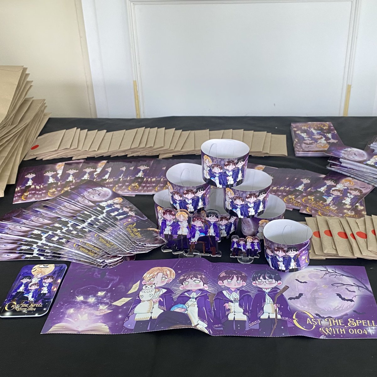 แจ้งทุกท่าน✡️
หลังจากซื้อน้ำเสร็จแล้วเดินออกจากประตูเลี้ยวซ้ายมาทางโต๊ะสตาฟเพื่อแลก Special gift และจับ Lucky draws ได้เลยนะคะ
#Castthespellwith0104