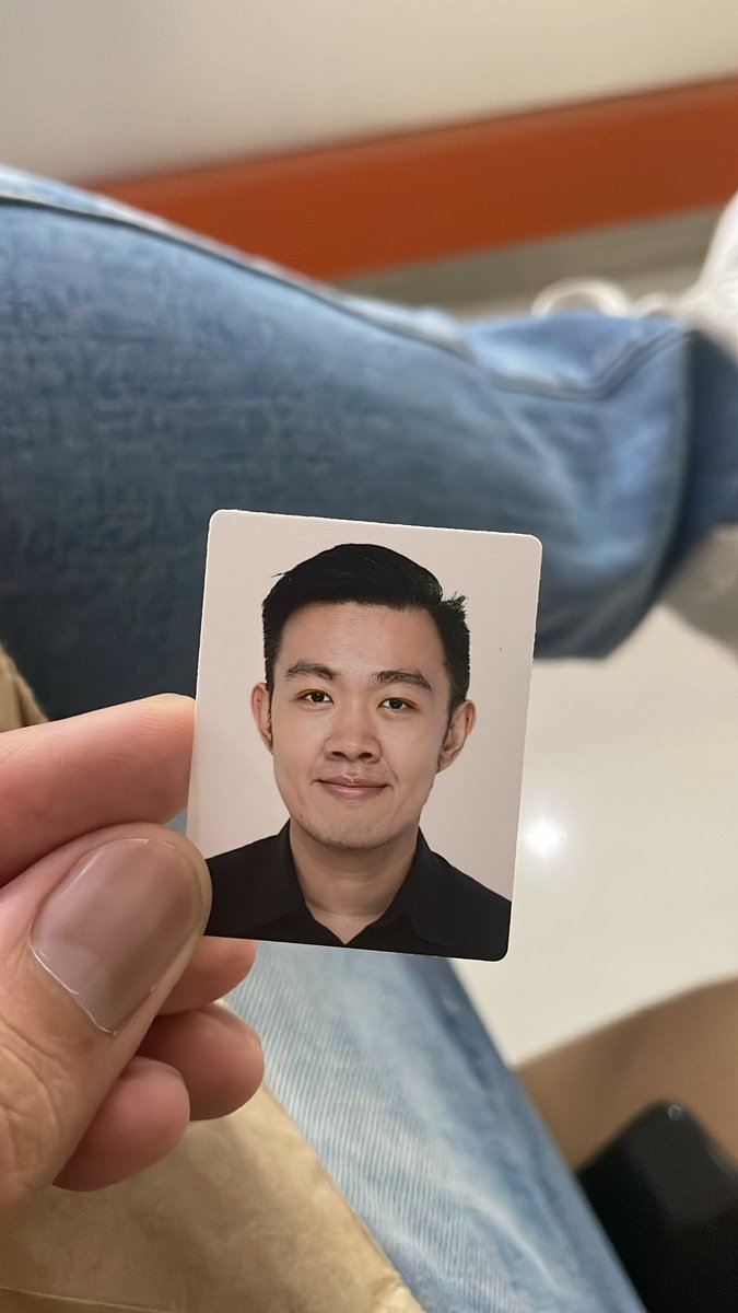 iamsupercow's tweet photo. Life lately:

Lilo &amp; Stitch, Polly’s Chocolate Cake and an updated ID photo 🫣 https://t.co/UsqB8uhUWF