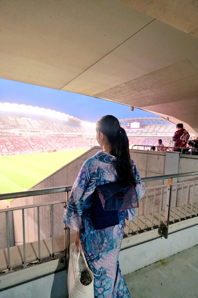 kazuki1006's tweet photo. 浴衣でサッカー観戦⚽

雨予報だったので帯を #Cotona さんのベタちゃんに変えたよ✨一巻きの帯だから車内で座りながらでも結びやすい🎀
スタグルを楽しんだ🍺鹿島のスタグル、安くて種類豊富で良いよね〜🦌

五浦ハム🍖ウマウマ https://t.co/Tute6o1krF