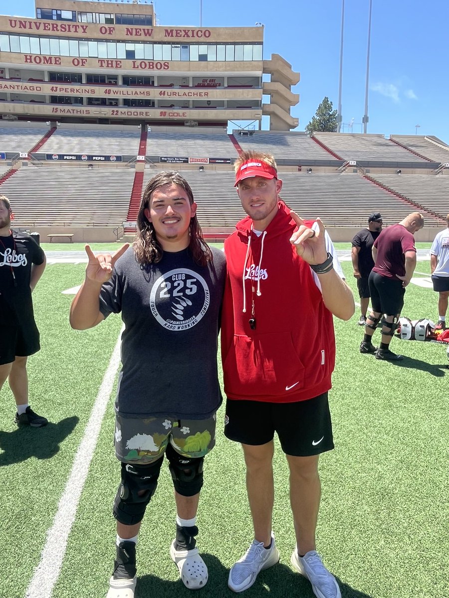 DylanYanovich26's tweet image. Thank you @UNMLoboFB for the great camp! Can’t wait to come back down for a game this fall! @Coach_Eck @Coach_CBooth @Coach_BerryFB @Waters21John @PalmerRidgeFB