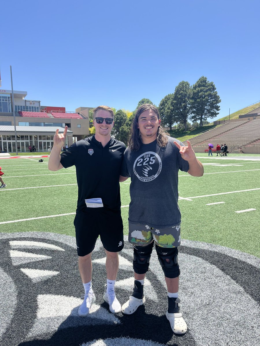 DylanYanovich26's tweet image. Thank you @UNMLoboFB for the great camp! Can’t wait to come back down for a game this fall! @Coach_Eck @Coach_CBooth @Coach_BerryFB @Waters21John @PalmerRidgeFB
