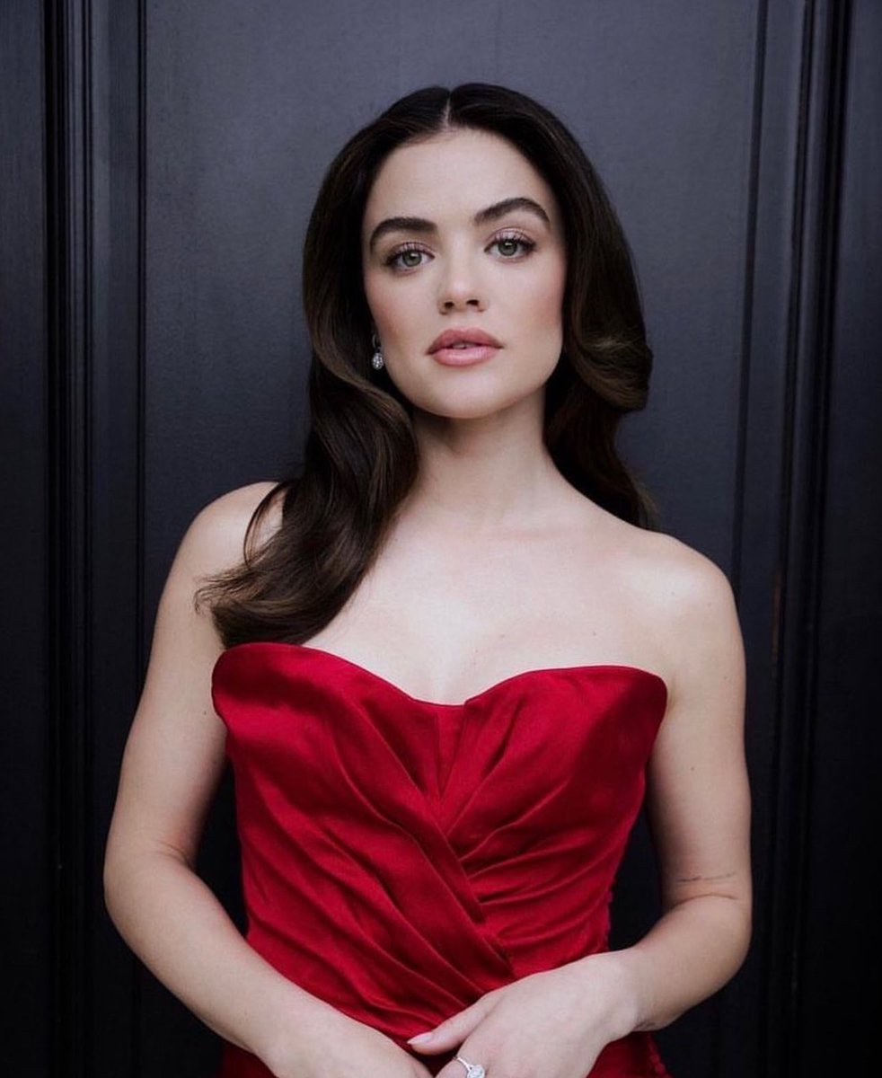 JonnyLeTran5's tweet image. Blessing your timeline with Lucy Hale 😍 #LucyHale #PrettyLittleLiars #KatyKeene #Ragdoll #TheHatingGame #PuppyLove #TruthorDare #WhichBringsMetoYou #ACinderellaStoryOnceUponaSong #Scream4 #WizardsofWaverlyPlace #LifeSentence #TheUnicorn #InsideMan #beautiful