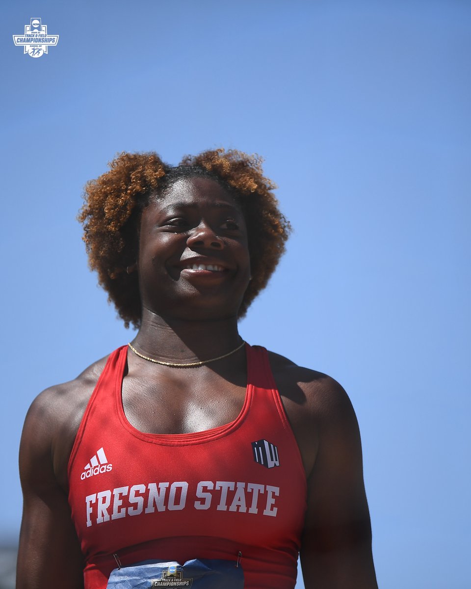 Big throw. Big moment. Big-time CHAMPION.

#NCAATF