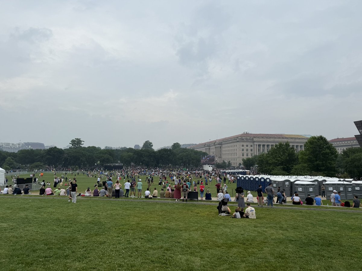 BREAKING NEWS: Donald Trump’s birthday parade is empty.