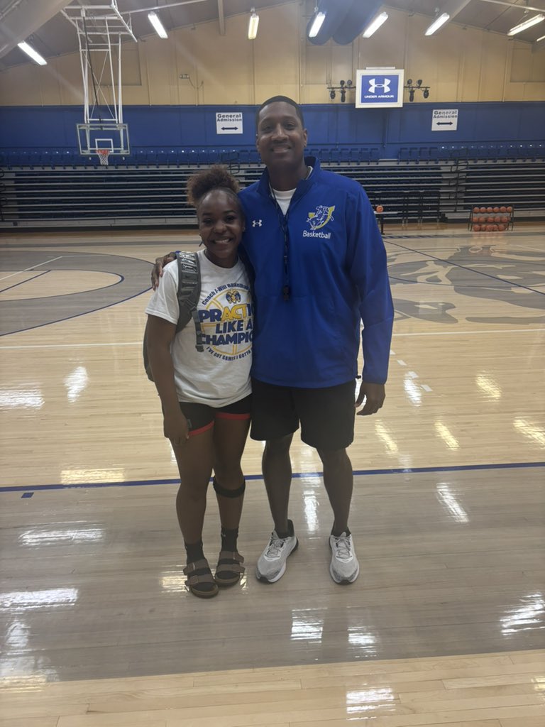 Aniyah Humphrey (@niyahhumphrey) on Twitter photo Had an amazing time at the <a href="/SAU_WBB/">Southern Arkansas University WBB</a> elite camp!! Thank you Coach Matthews for inviting me!! <a href="/mikemillsnc/">Mike Mills WBB College Recruiting</a> Had an amazing time at the <a href="/SAU_WBB/">Southern Arkansas University WBB</a> elite camp!! Thank you Coach Matthews for inviting me!! <a href="/mikemillsnc/">Mike Mills WBB College Recruiting</a>