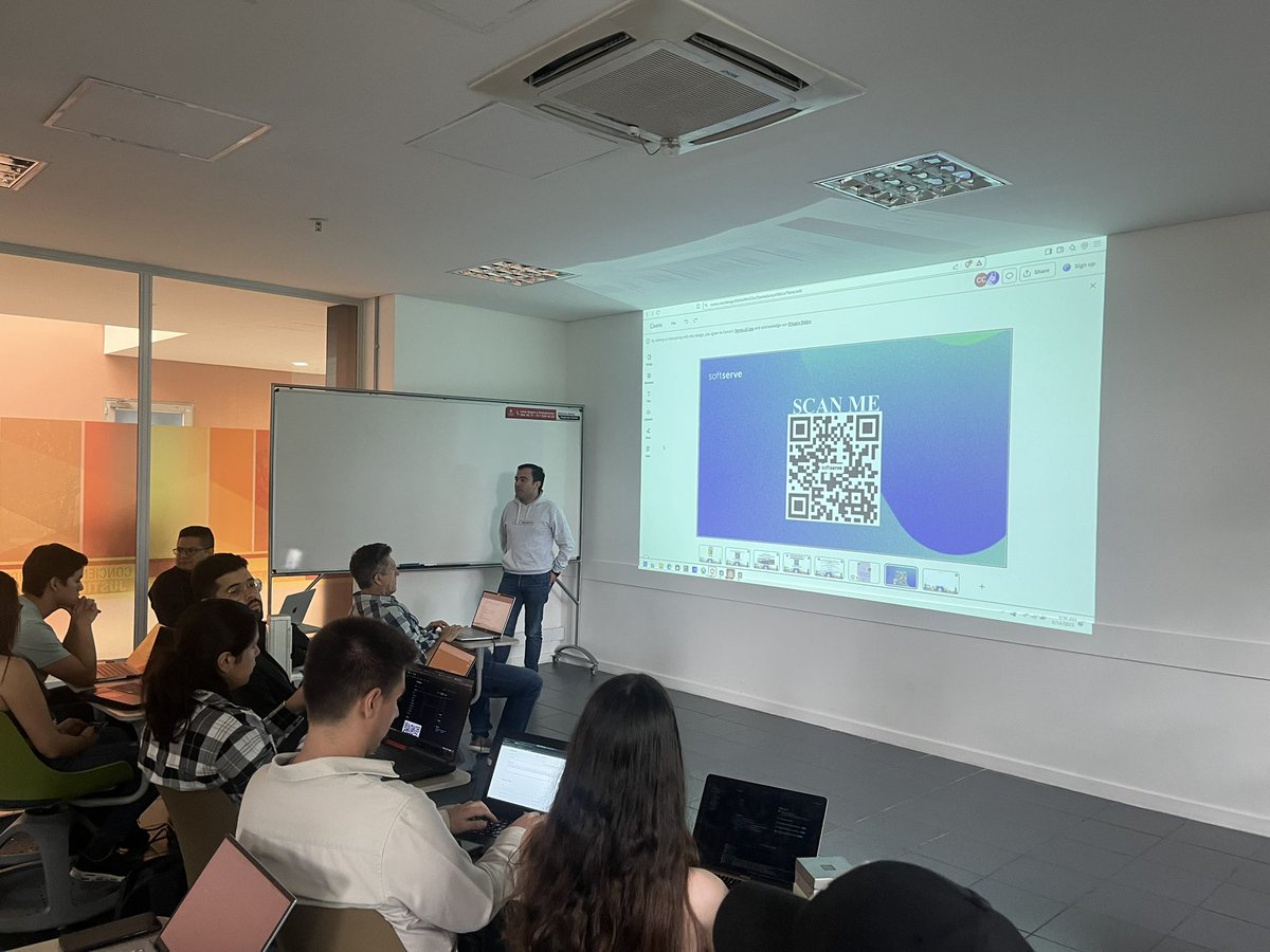 MedellinJS tweet media