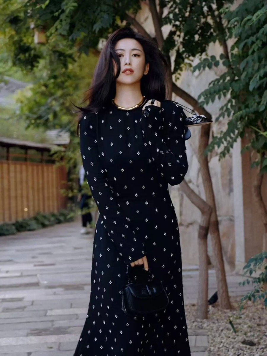 ZhuzhuJennifer's tweet photo. 今天是父亲节！祝爸爸们节日快乐🥰 https://t.co/t285WHn9ZW