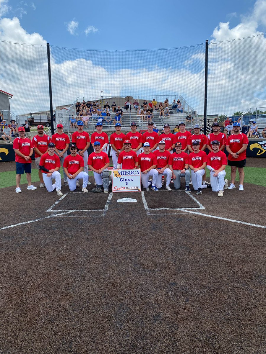 Mo_MHSBCA's tweet image. Here are the Sr All-Stars today for class 3 and 4! Class 4 wins by a score of 7-4! Congrats to all seniors who competed today!!