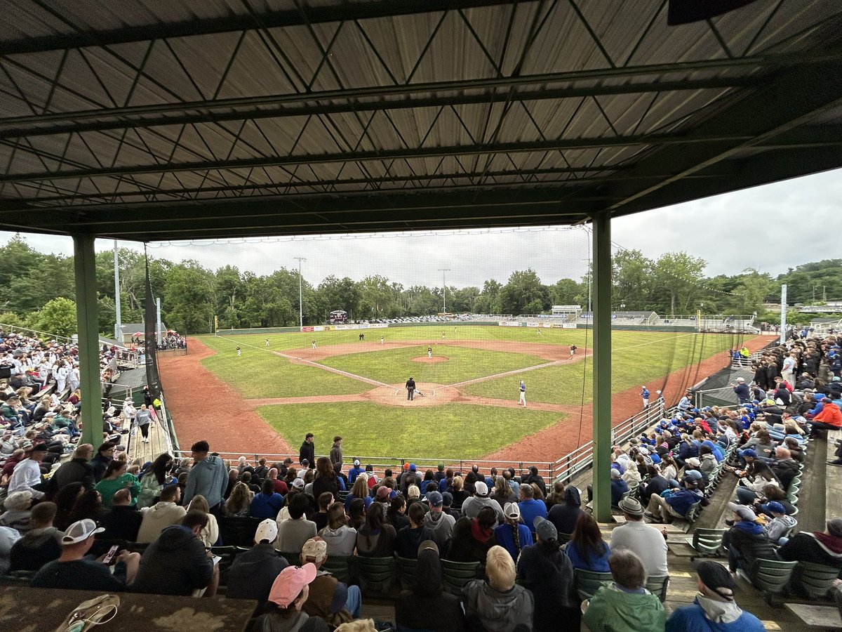 Huge crowd for Class LL tonight at Palmer #ctbase