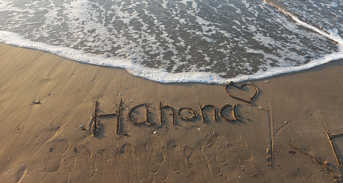 Haneens489's tweet photo. واقعة في غرام السما والبحر ☁️🩵💫 https://t.co/YcBT58O9sS