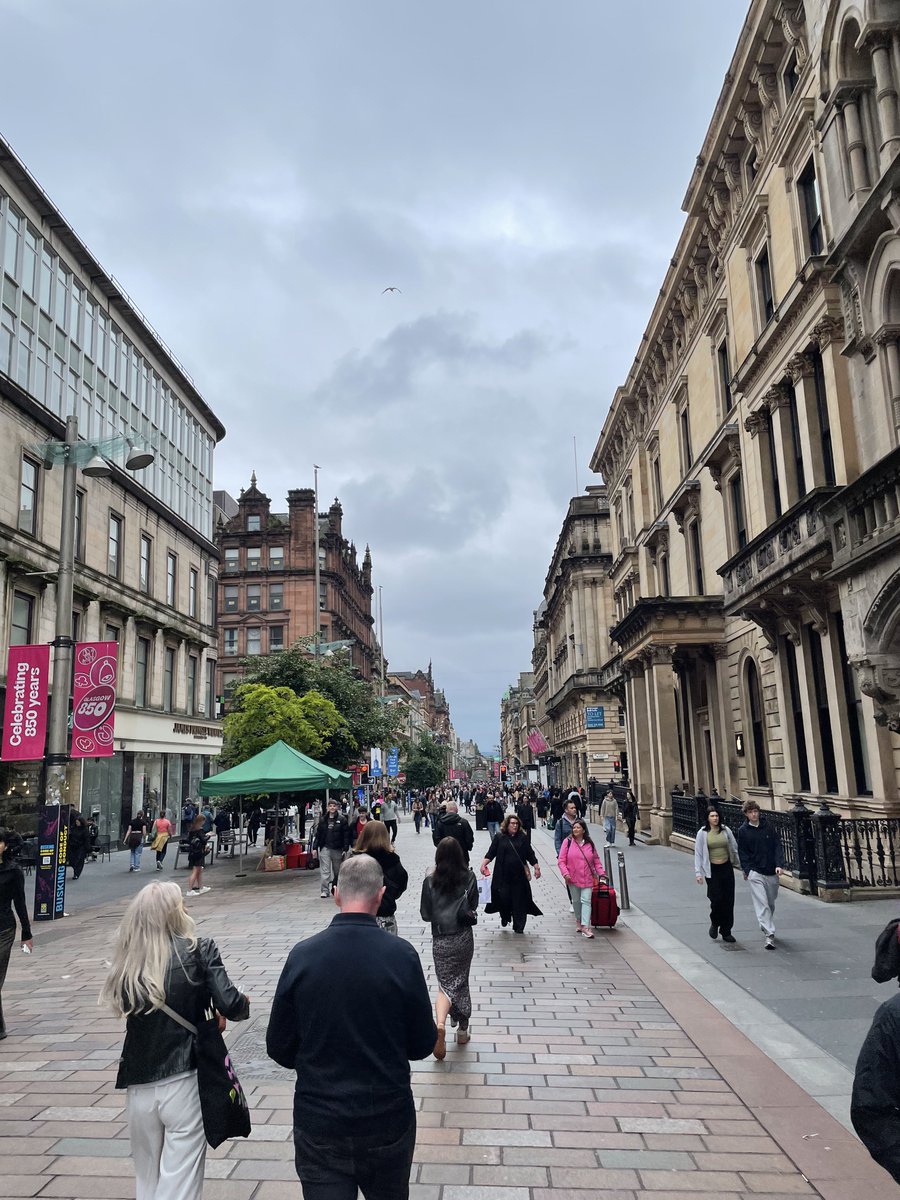 edinburghとglasgow (涼しい)