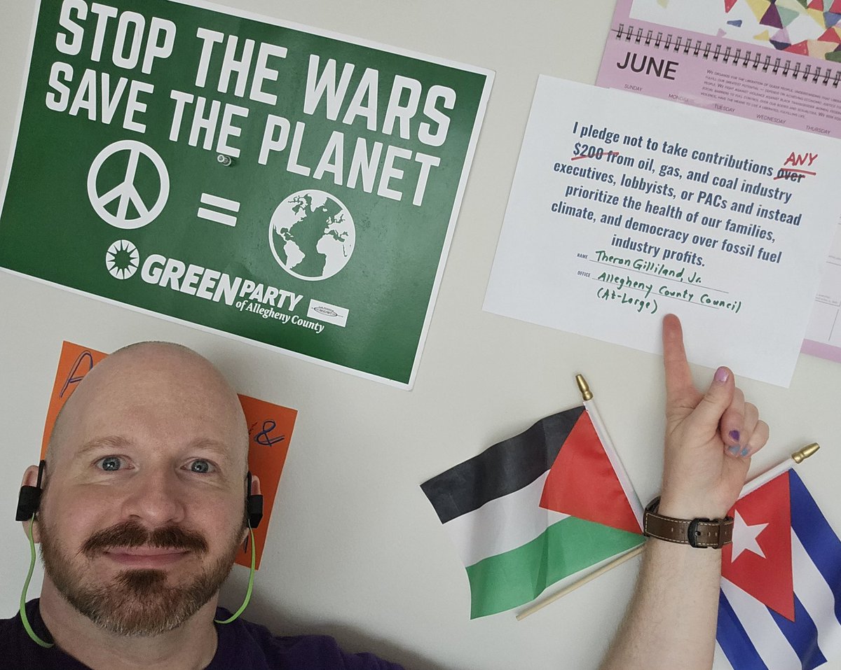 Hey, look at this: I took the #NoFossilFuelMoney pledge! (No big surprise there, I'm sure. @GREENpartyUS, you know.) I did however alter the pledge to confirm that I wouldn't accept ANY fossil fuel money at all.