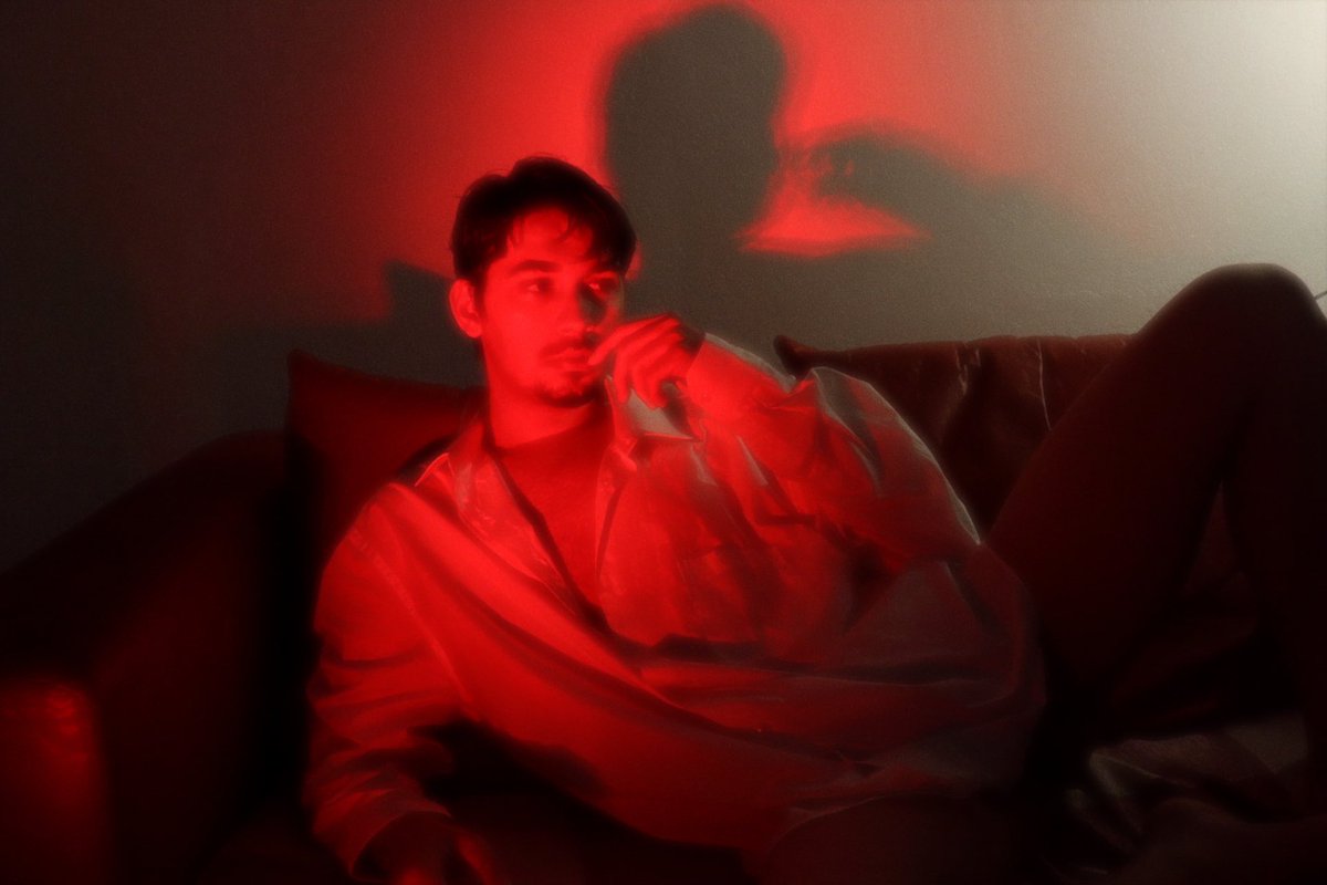 edu_zza's tweet image. Um pouco de gin