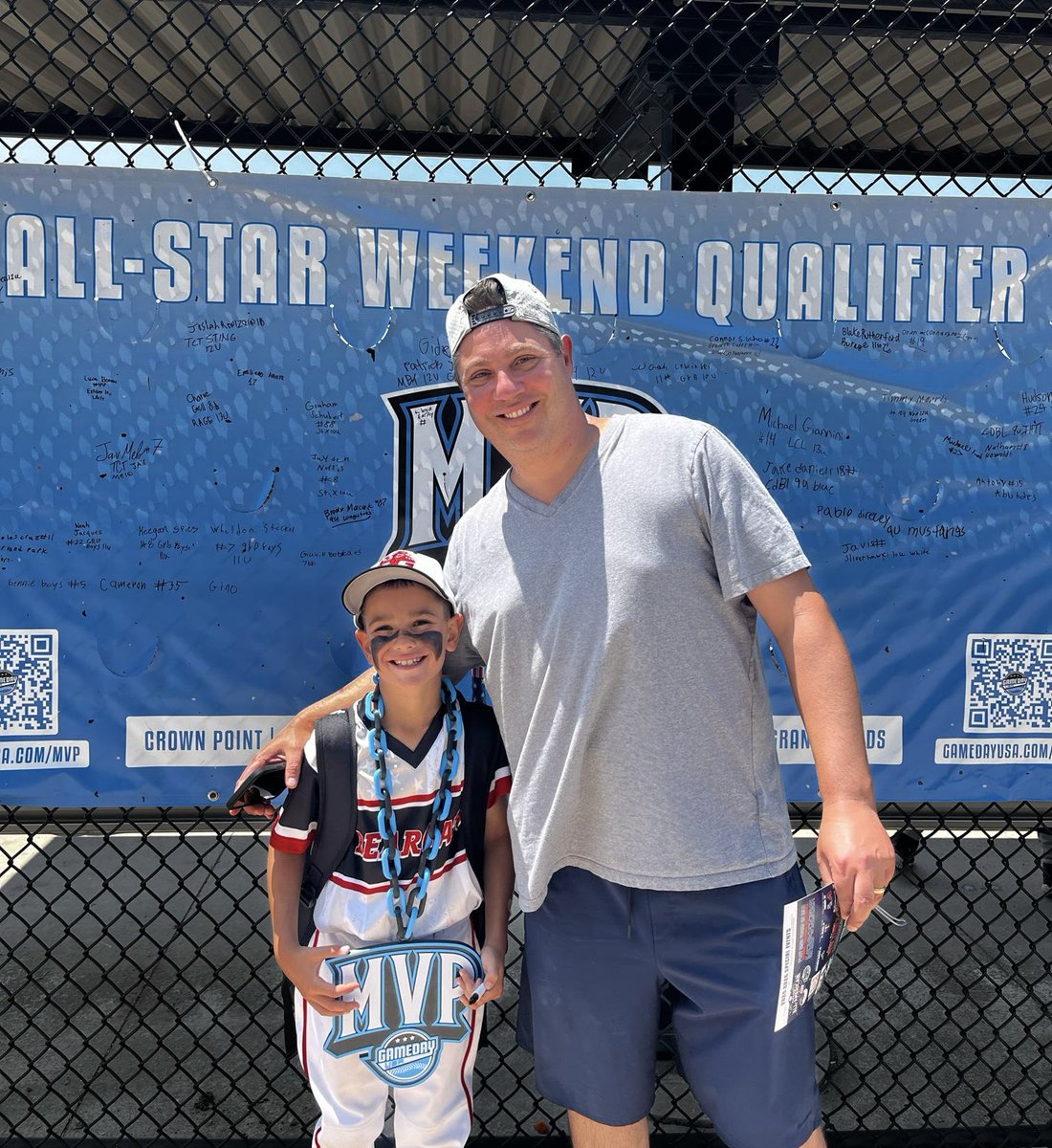 Great to see so many Father/Son moments at our events this weekend! 

#HappyFathersDay #GameDayUSA