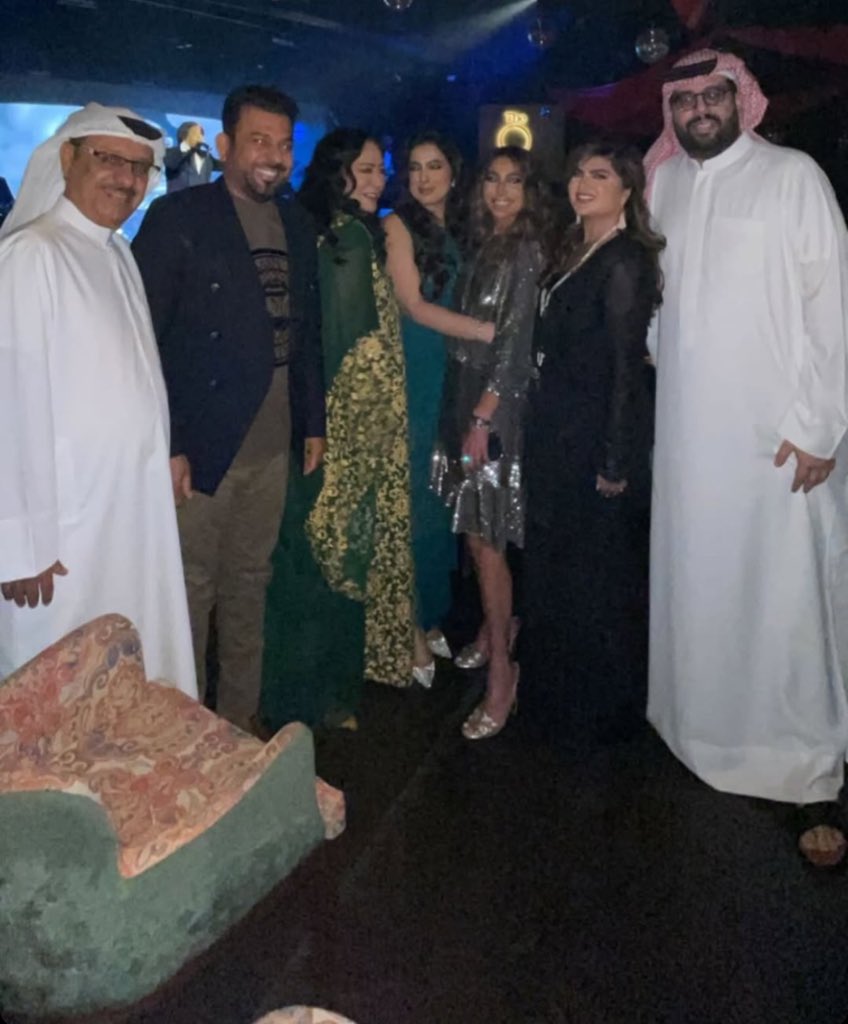 النجم #إبراهيم_الزدجالي و نجوم فن الخليج في استضافة مهرجان "جائزة الدانة للدراما" في البحرين ✨❤️

#الدانة_للدراما 
#جائزة_الدانة_للدراما 
#جديد 
#فن 
#zadjali_fans