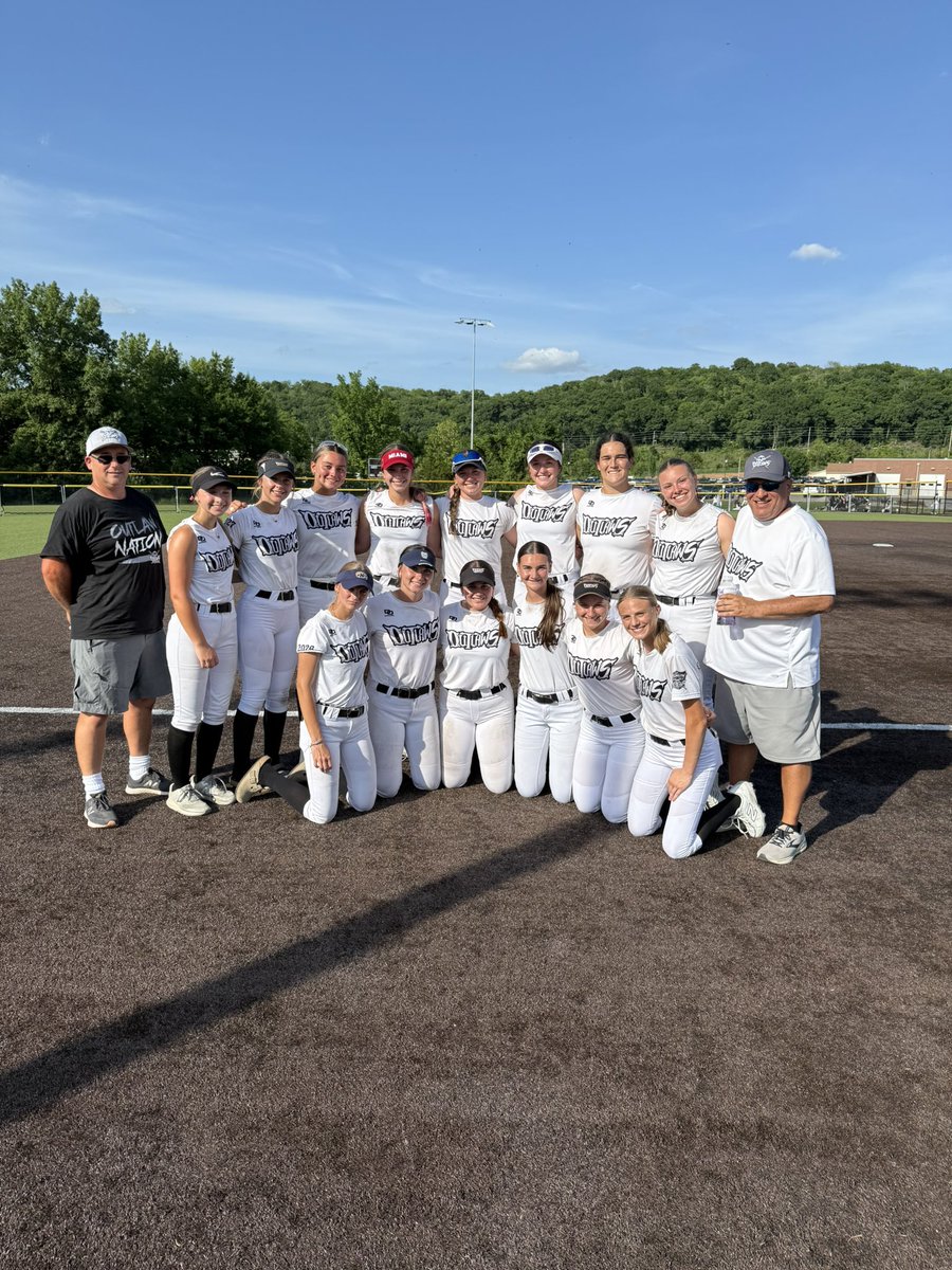 Congratulations! We made it to Sunday at the Top Gun Maverick Invite in KC after winning our bracket game this afternoon against a tough Batbusters. Back on the dirt at 8:00 am tomorrow. Down to 32! 🖤☠️🥎