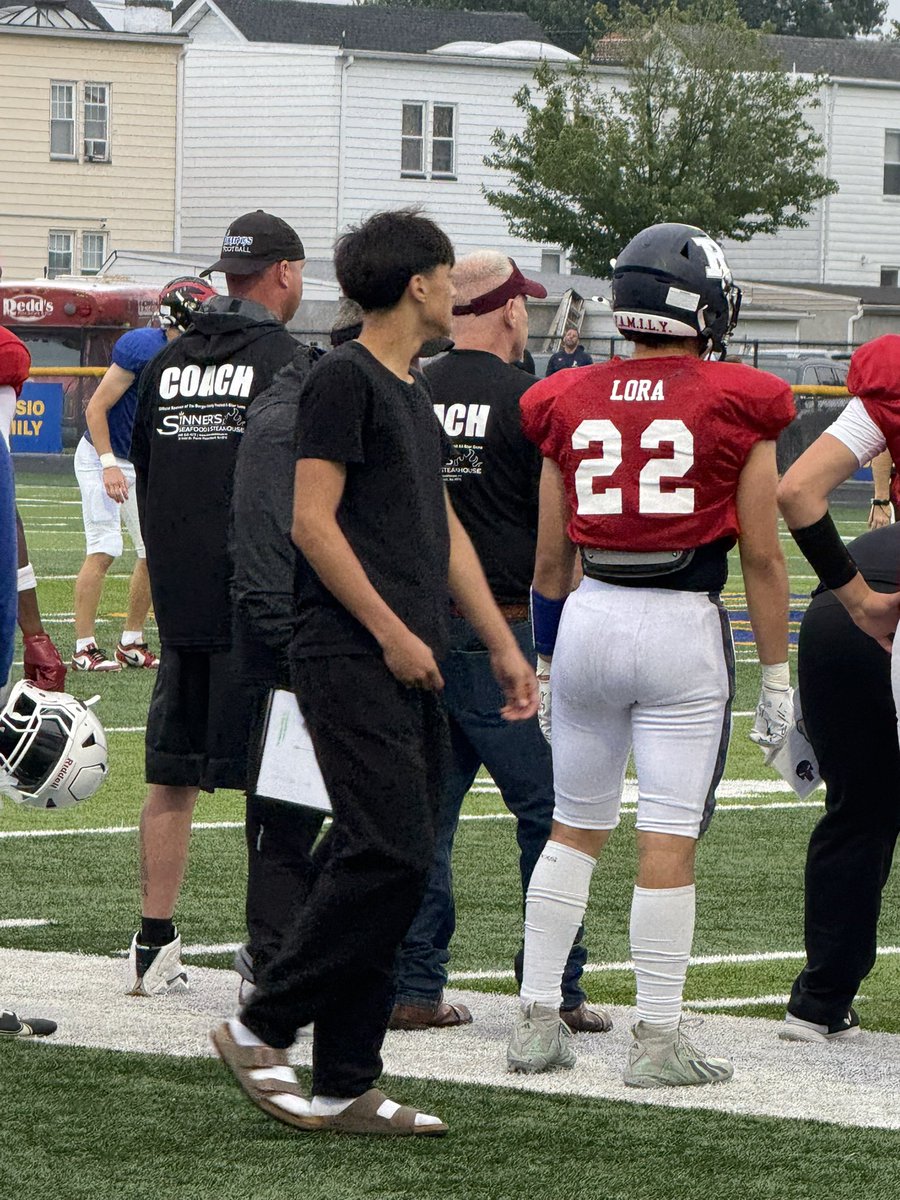 Dr_DSforza's tweet photo. 🔥 Live here at the Bergen County 2025 🏈 All-Star Game! South coming out strong in the 2nd half with legendary @BectonHS Coach, current Principal, @jbononno Jim Bononno leading the charge as head coach. Let’s go South! 🏀🐾 #BergenAllStars #BectonPride @VarsityAces @NJICathletics