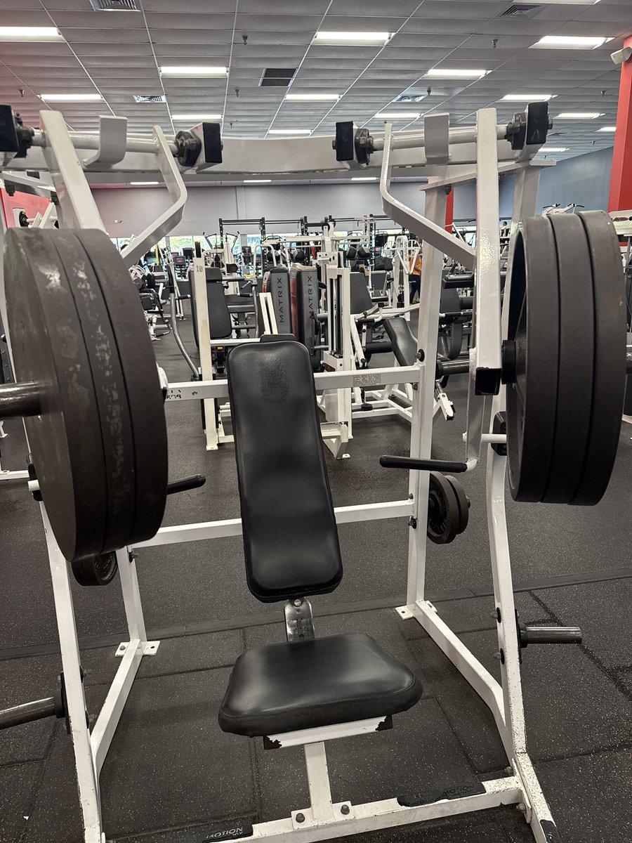 Third set. 8 reps. Not bad for an old guy.