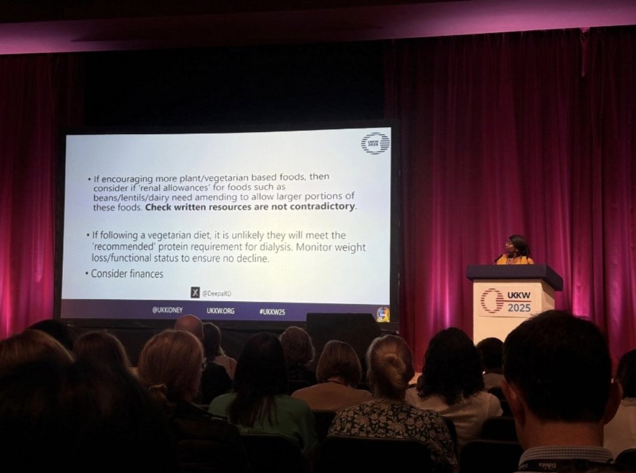 🚀💪 Exciting news from #UKKidneyWeek!

Deepa Kariyawasam (EDTNA/ERCA EC Member) presented on the limitations of fully plant-based diets in dialysis care, highlighting the need for animal proteins in cases of frailty or poor appetite.

Personalised nutrition matters. 🌱⚖️🍽️