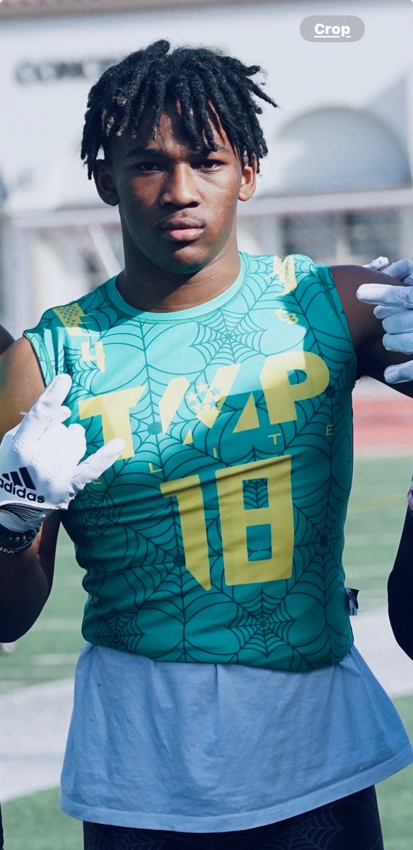 This one just doesn’t sit right with me. Guardian was as pure hearted and genuine as they come. It was a blessing being able to know and coach him. I’ll forever cherish the car rides &amp; bigger conversations we had…
💔🕊️ #LLG10 #TMP4Life