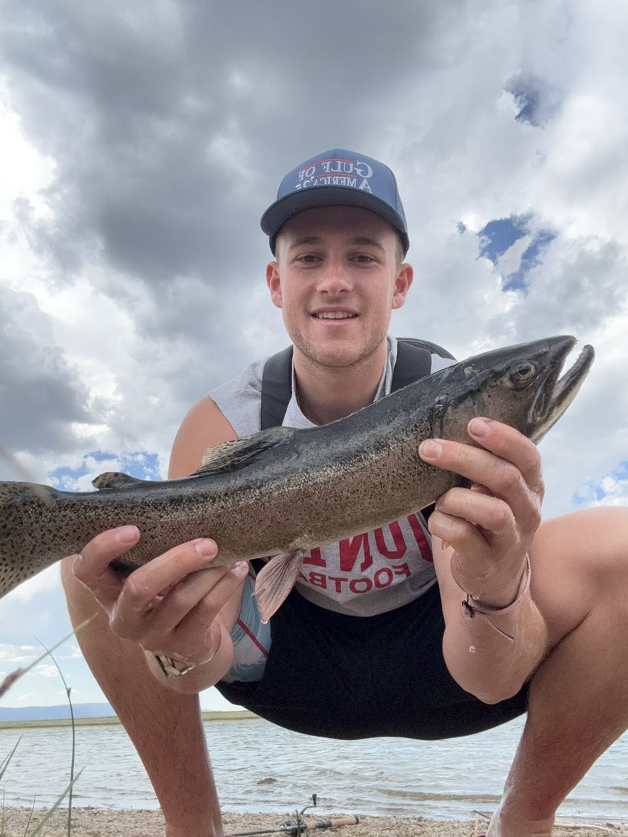 BartEdmiston's tweet image. Nice rainbow up here in Wyoming
Looking for good places to go fishing up here if anyone knows of any!