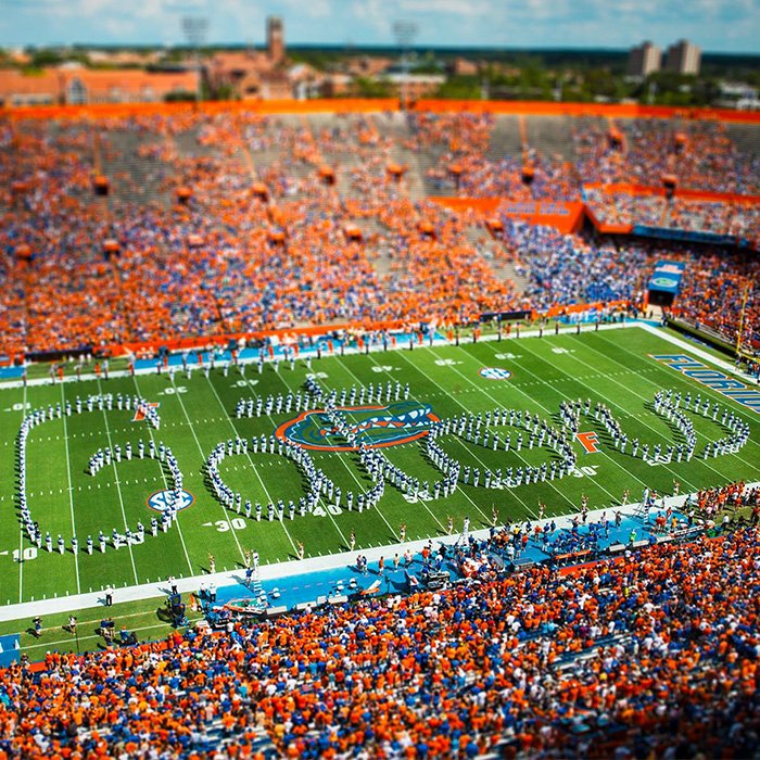 jarvo_2_3's tweet image. After a wonderful conversation with @CoachJuluke, I'm humbled to receive an offer from @GatorsFB. Special thank you to @coach_bnapier and @CurtisFootball1.
Nothing more than blessed.