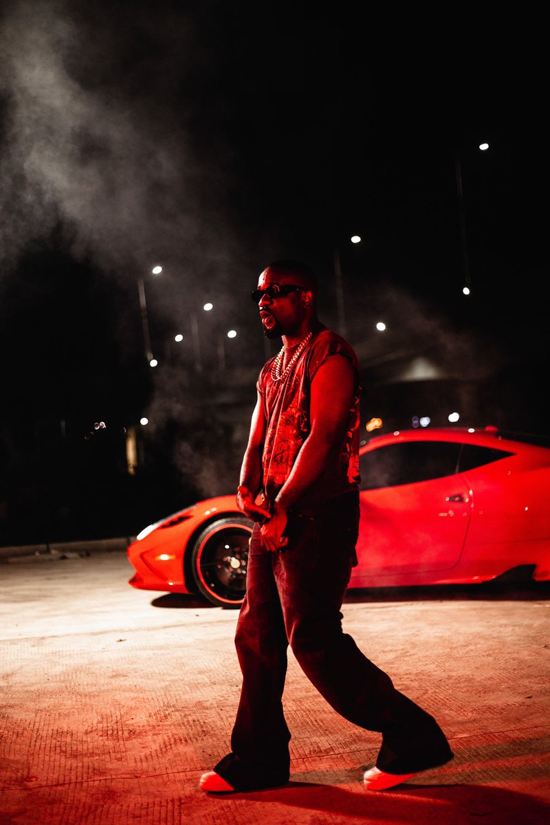 sarkodie's tweet image. Whan na kyer3 Mo #VIOLENCE