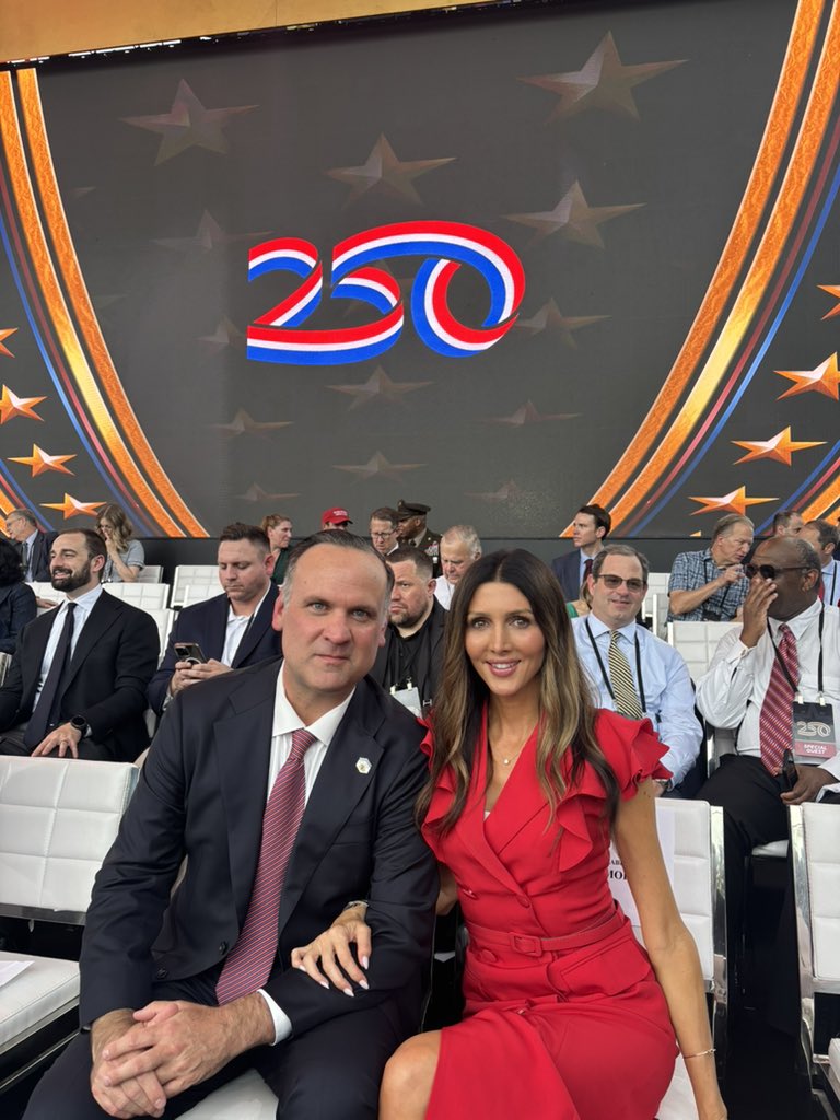 Erin Elmore, Esq. (@erinelmore) on Twitter photo Celebrating 250 years of Army pride from the Presidential Box! Honored to witness this historic moment in such a special place alongside the best company. #Army250 <a href="/DanScavino/">Dan Scavino Jr.๐บ๐ธ๐ฆ
</a> Celebrating 250 years of Army pride from the Presidential Box! Honored to witness this historic moment in such a special place alongside the best company. #Army250 <a href="/DanScavino/">Dan Scavino Jr.๐บ๐ธ๐ฆ
</a>