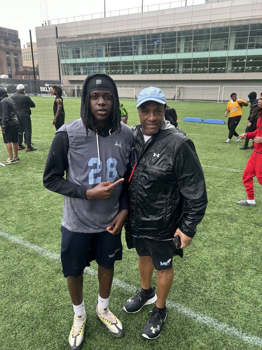 Had a good day at LIU unfortunately i had no one to record my game play
<a href="/LIUSharksFB/">LIU Football</a> <a href="/Coach_Douglas_/">Troy Douglas</a> <a href="/oc_lincoln/">coachOCLincoln</a> <a href="/jarrettpaul25/">Jarrett Paul (JP)</a>