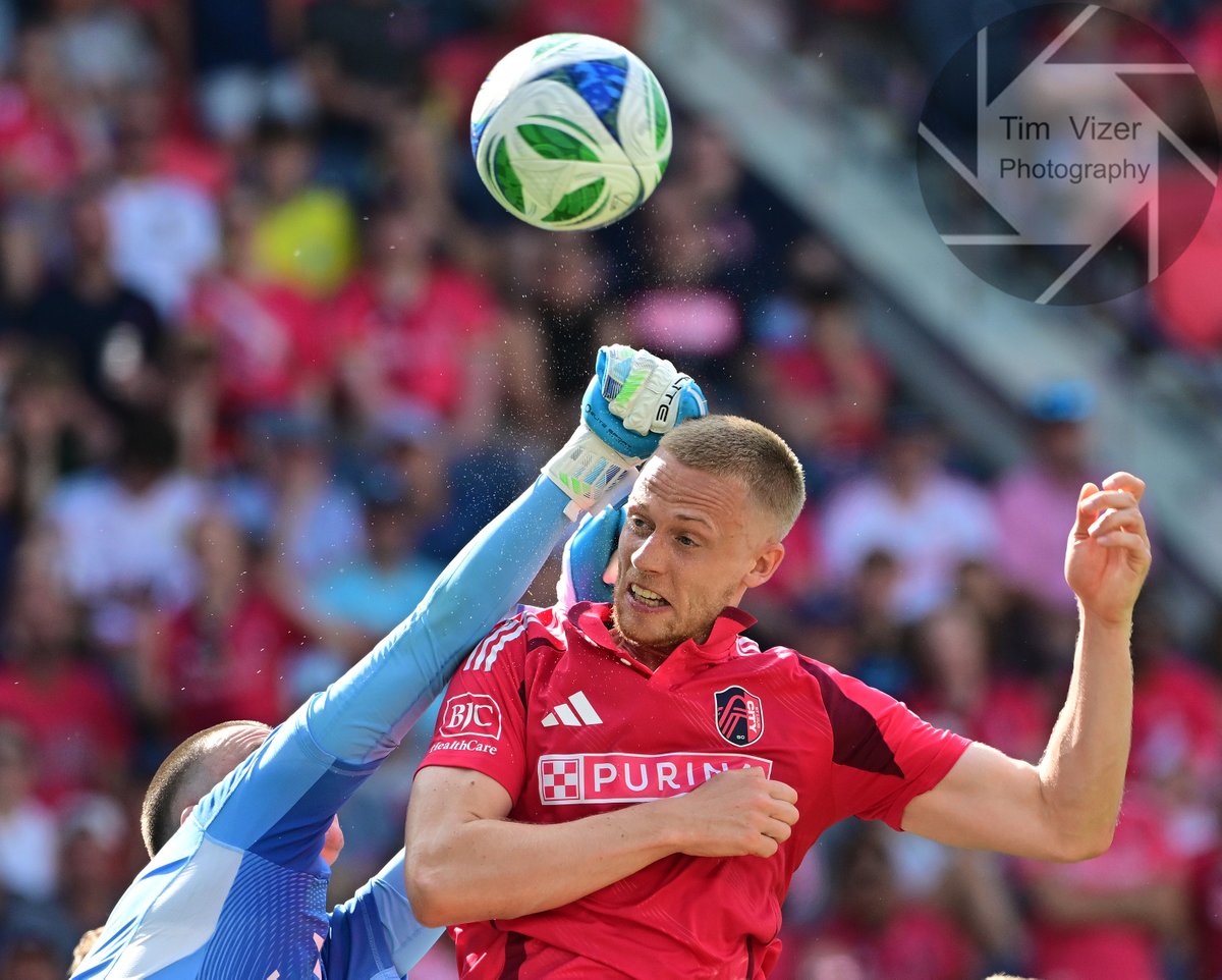 TimVizerPhoto's tweet image. STL City @stlCITYsc tied the LA Galaxy @LAGalaxy 3-3 in a Major League Soccer @MLS game at Energizer Park in St. Louis. I was photographing for the St. Louis Post-Dispatch. stltody.com @stltoday @STL_SportsNews @tomtimm timvizerphotography.com #SportsPhotographer