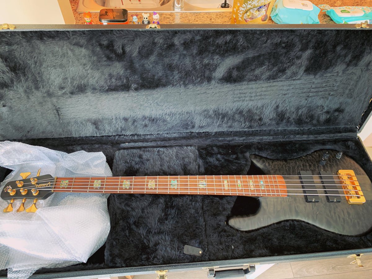 이제 13년째 함께 하고 있는 스펙터