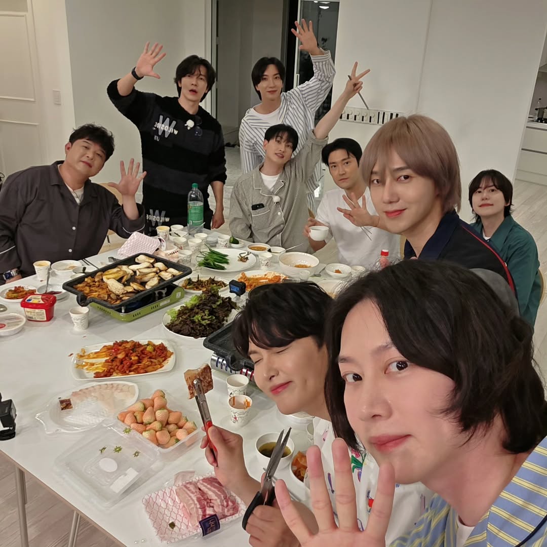 Ya se lo merecen chicas 🙏 
SUPER JUNIOR IN ARGENTINA 🇦🇷 
<a href="/wmais_/">W+ Entertainment</a>
<a href="/studiopav_latam/">Studio PAV LATAM</a>
<a href="/dfallaccess/">DF Entertainment</a>
<a href="/moveconcertsarg/">Move Concerts Arg</a>
<a href="/fenix_latam/">FENIX ENTERTAINMENT</a>
<a href="/livedaleplay/">Dale Play Live</a>