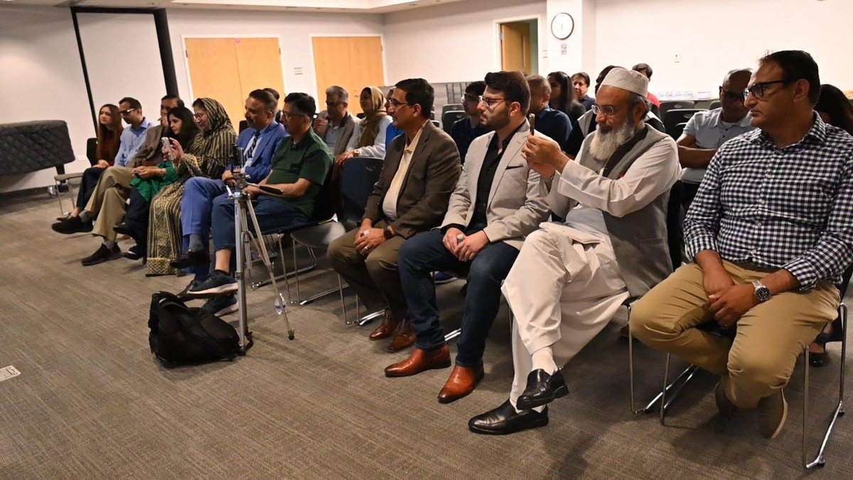 Pakistan Consulate General Chicago (@pakinchicago) on Twitter photo CG Tariq Karim highlighted ๐ต๐ฐโs investment & tech potential at a Fireside Chat hosted by <a href="/OPENChicago/">OPEN Chicago</a>, featuring Mr. Fakhr-e-Alam. He encouraged entrepreneurs to seize emerging opportunities in๐ต๐ฐ & praised OPENโs role in ๐ต๐ฐ๐บ๐ธ economic ties. CG Tariq Karim highlighted ๐ต๐ฐโs investment & tech potential at a Fireside Chat hosted by <a href="/OPENChicago/">OPEN Chicago</a>, featuring Mr. Fakhr-e-Alam. He encouraged entrepreneurs to seize emerging opportunities in๐ต๐ฐ & praised OPENโs role in ๐ต๐ฐ๐บ๐ธ economic ties.