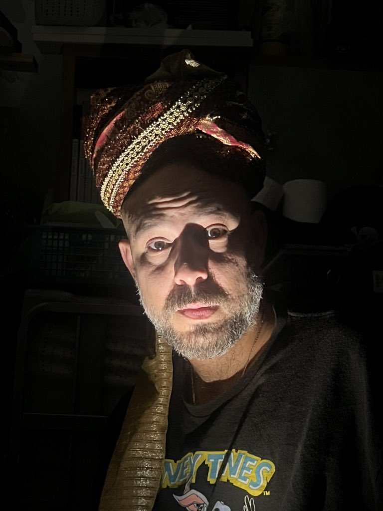 באזעקה הלילה התחפשתי למהרג׳ה ואתם?