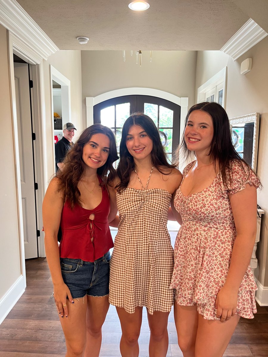 SLAAM25Maier (@slaam22maier) on Twitter photo The gift that keeps on givingā
Thank you <a href="/SLAAMBASKETBALL/">slaambasketball</a> for the relationships we made playing AAU basketball!!!
Love these grad parties so we can hang out and see each other!
Congrats <a href="/carmella_mcdole/">Carmella McDole</a>
Canāt wait to see you succeed <a href="/SVCwBBall/">SVC Women's BBall</a> The gift that keeps on givingā
Thank you <a href="/SLAAMBASKETBALL/">slaambasketball</a> for the relationships we made playing AAU basketball!!!
Love these grad parties so we can hang out and see each other!
Congrats <a href="/carmella_mcdole/">Carmella McDole</a>
Canāt wait to see you succeed <a href="/SVCwBBall/">SVC Women's BBall</a>