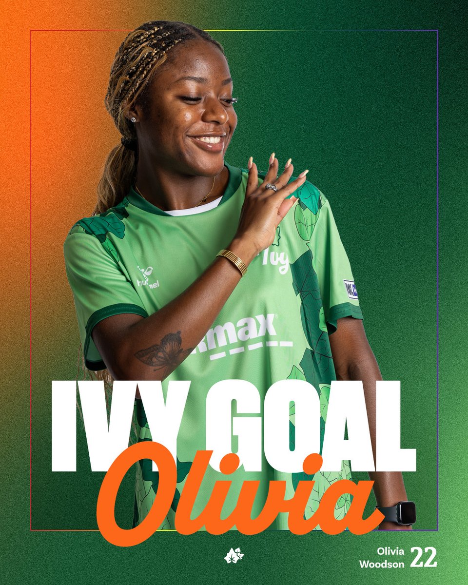 50' WOODSON MAKES IT THREE

Off the through ball from Sarah Rosenbaum, Woodson sends it back across the goal mouth and in. 

3-0 | #MadeofMany