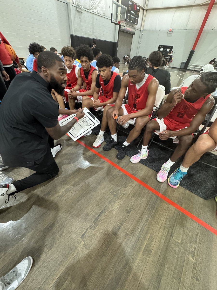 Gainesville Red Elephant Boys Basketball (@redelephant_mbb) on Twitter photo Another first class event put on by <a href="/OntheRadarHoops/">Shun Williams</a> & <a href="/SHReport/">SouthernHoopsReport</a> at Next Play 360. Big shout out to <a href="/CoachQuanC/">Shaquan Cantrell</a> who filled in as head coach today. Bright future ahead for him & <a href="/_TheCoachTaylor/">Cornelius Taylor</a> !! Another first class event put on by <a href="/OntheRadarHoops/">Shun Williams</a> & <a href="/SHReport/">SouthernHoopsReport</a> at Next Play 360. Big shout out to <a href="/CoachQuanC/">Shaquan Cantrell</a> who filled in as head coach today. Bright future ahead for him & <a href="/_TheCoachTaylor/">Cornelius Taylor</a> !!