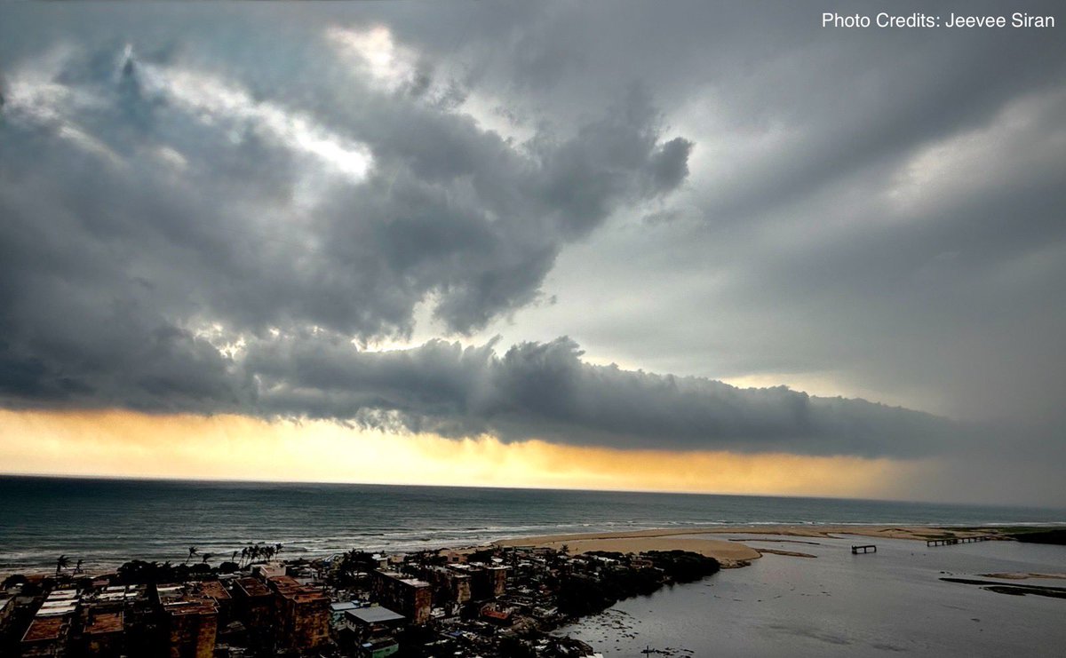 🌊🌧️ Where the ocean waits and the skies speak.
A breathtaking moment just before the rain kisses the coast.

Thanks to Jeevee Siran from Royapettah for this picture from Broken bridge, Adayar.

ஜீவி சைரன் அவர்களுக்கு பெருநகர சென்னை மாநகராட்சியின் பாராட்டுக்கள்.

Want to get