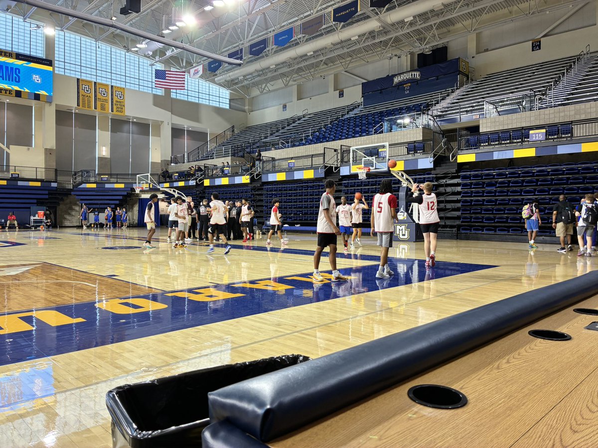 Blackhawks go 2-1 today at the Marquette Team Camp. Falling to St. Laurence and defeating Mt. Horeb (WI) and Milwaukee Juneau (WI). #Blackhawkfamily
