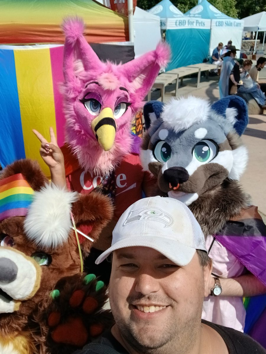 TheFolfpack's tweet photo. I meet some of my local furs today at #spokanepride https://t.co/NF1D3XZUi1